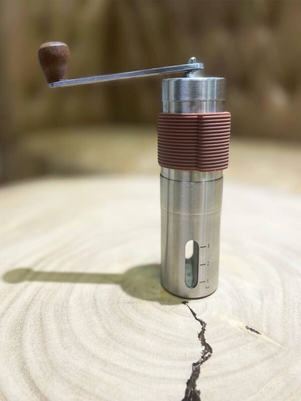 Zuma-Coffee-items-grinder-grip-fv